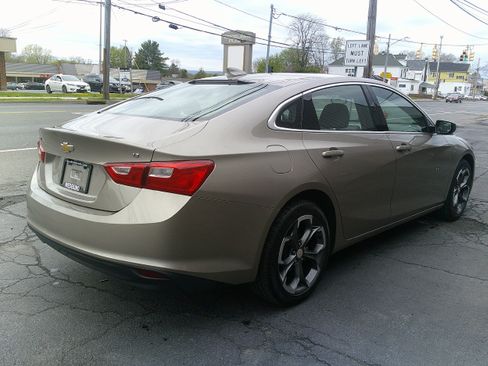 Used 2023 Chevrolet Malibu LT FWD image 5