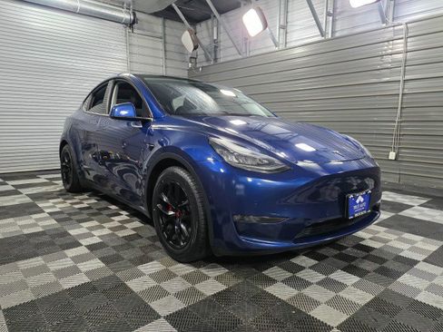 Used 2020 Tesla Model Y Long Range image 4