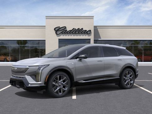 New 2025 Cadillac Optiq Luxury 2 w/ LPO, Floor Liner Package image 2