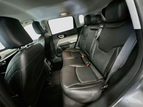 Used 2022 Jeep Compass Limited AWD/4WD image 28