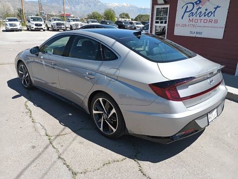 Used 2023 Hyundai Sonata SEL Plus FWD image 3