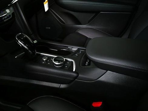 New 2025 Cadillac XT5 Premium Luxury image 17