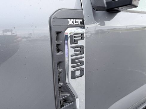 Used 2024 Ford F350 XLT image 10