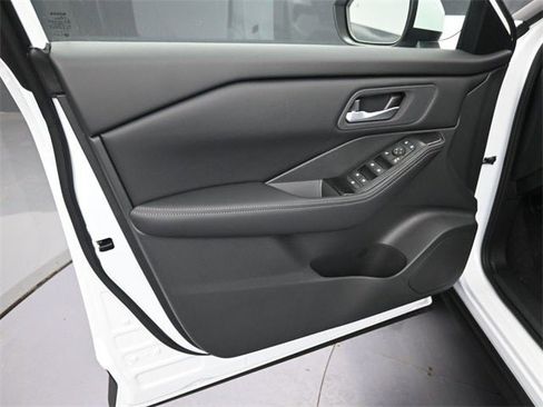 New 2026 Nissan Rogue SV image 26