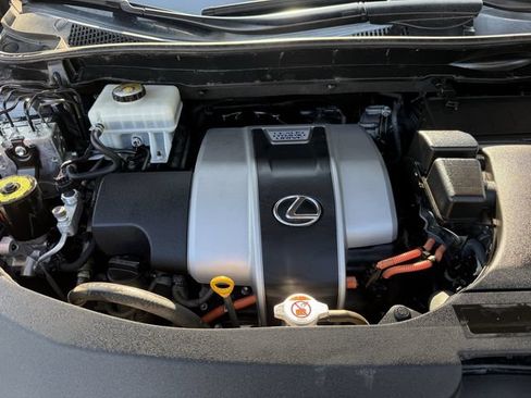 Used 2018 Lexus RX 450h AWD w/ Premium Package image 33