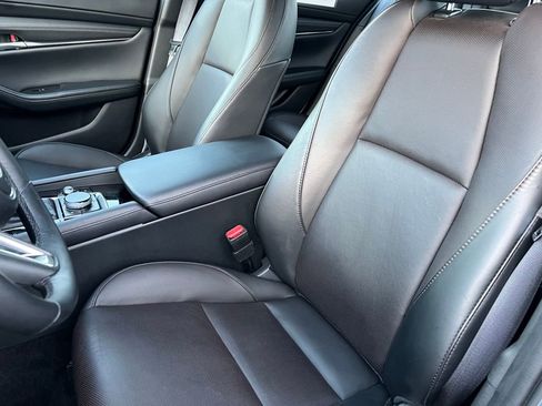 Certified 2025 MAZDA MAZDA3 2.5 Turbo Sedan w/Premium Plus image 10