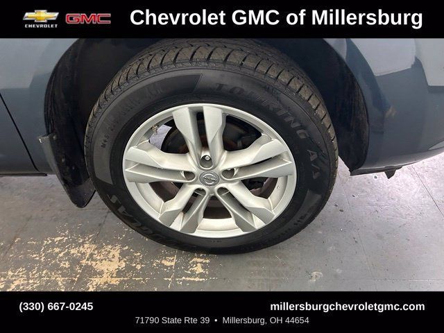 Used 2013 Nissan Rogue SV w/ Premium Pkg AWD/4WD image 11