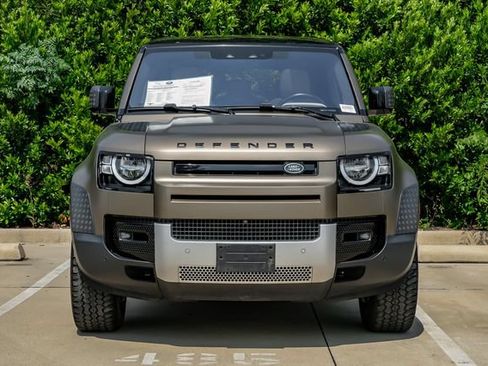Used 2021 Land Rover Defender 110 S AWD/4WD image 5