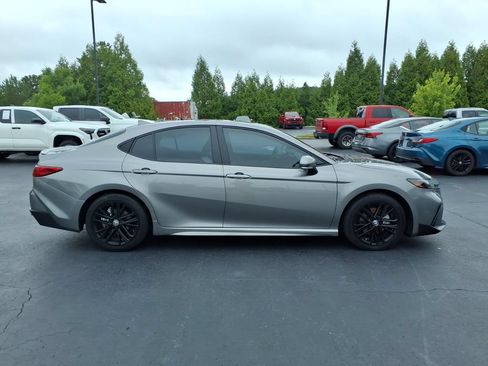 Used 2025 Toyota Camry SE w/ Multimedia Upgrade Package FWD image 2