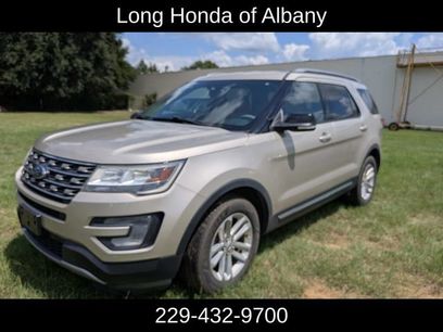 Used 2017 Ford Explorer XLT w/ Equipment Group 202A