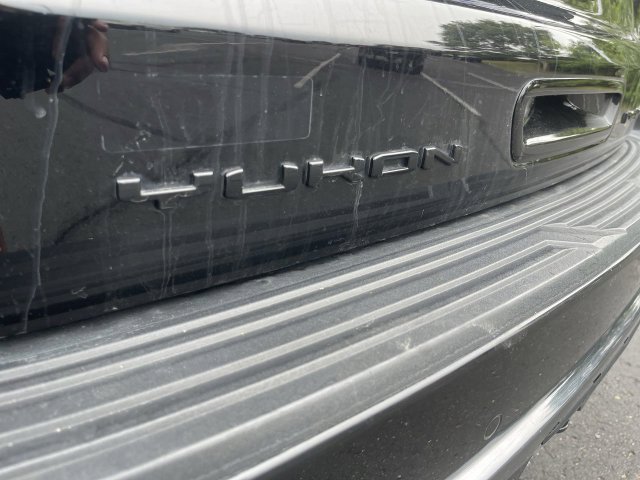 Used 2023 GMC Yukon XL Denali Ultimate AWD/4WD image 34