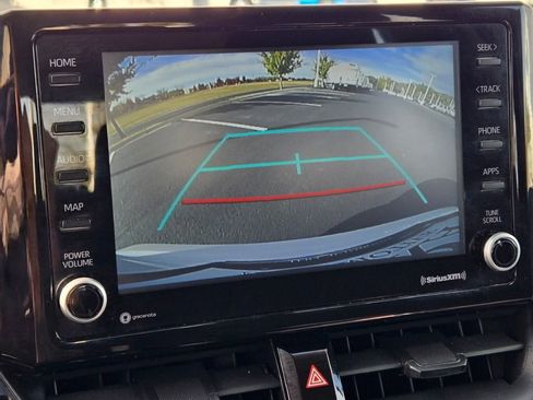 Used 2022 Toyota Corolla LE image 21