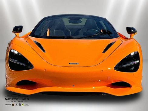 Used 2026 McLaren 750S Spider RWD image 3