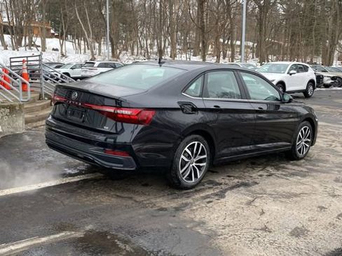 New 2026 Volkswagen Jetta SE image 5
