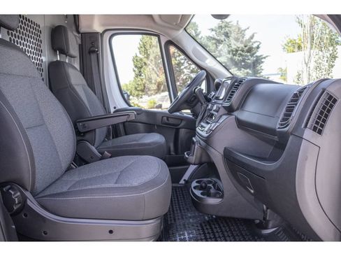 Used 2024 RAM ProMaster 3500 w/ Convenience Group FWD image 11