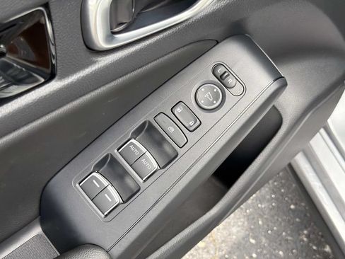 Used 2023 Honda Civic EX-L image 19