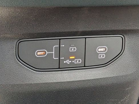Used 2025 Kia EV6 Wind RWD image 28