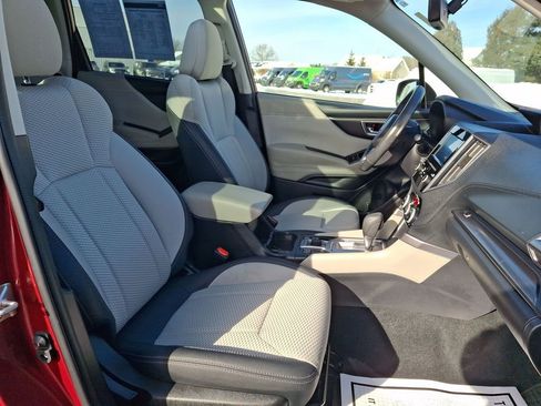 Used 2023 Subaru Forester Premium image 12