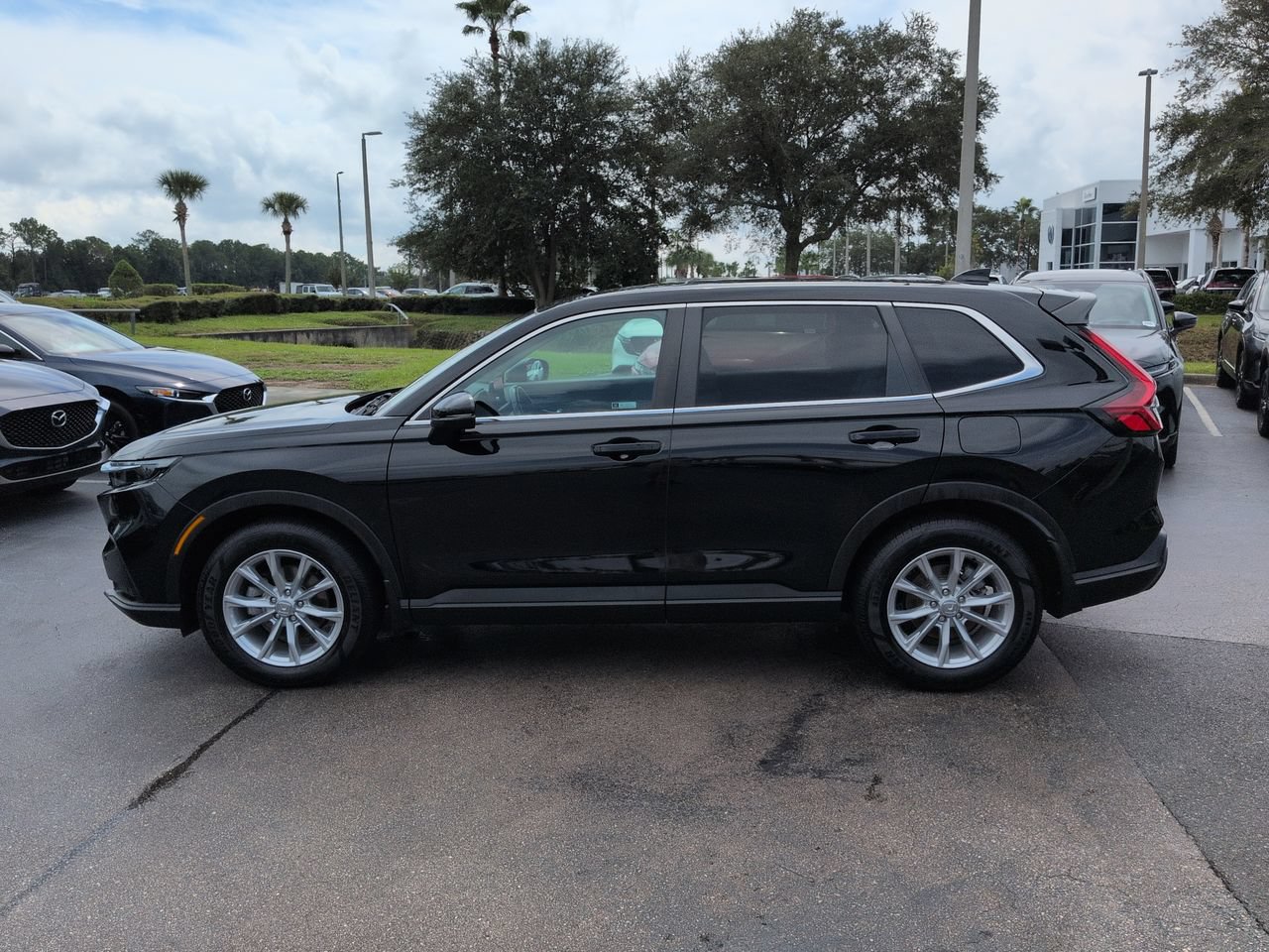 Used 2023 Honda CR-V EX-L image 7