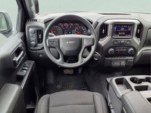 Used 2024 Chevrolet Silverado 1500 Custom Trail Boss AWD/4WD image 11