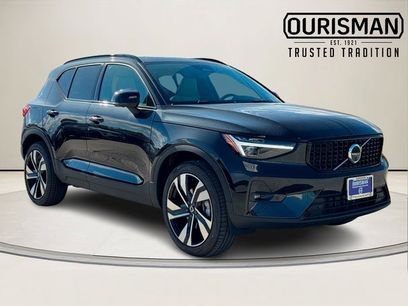 New 2026 Volvo XC40 B5 Ultra w/ Protection Package Premier