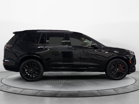 Used 2024 Cadillac XT6 Sport w/ LPO, ONYX Package AWD/4WD image 2