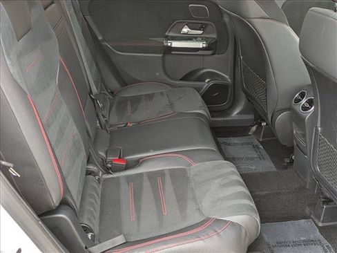 Used 2021 Mercedes-Benz GLB 250 4MATIC w/ AMG Line image 21