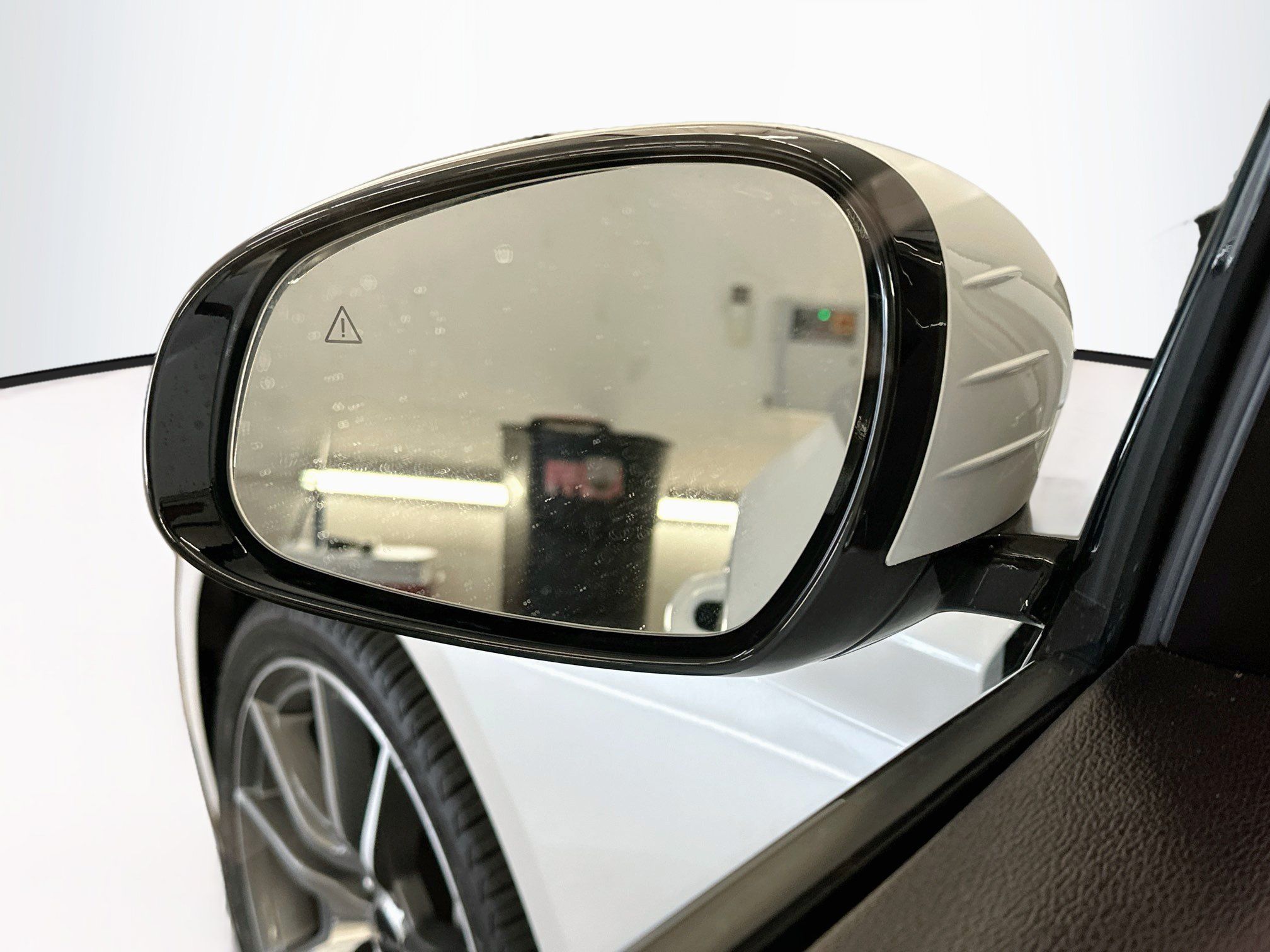 Used 2025 Genesis G70 2.5T AWD/4WD image 16