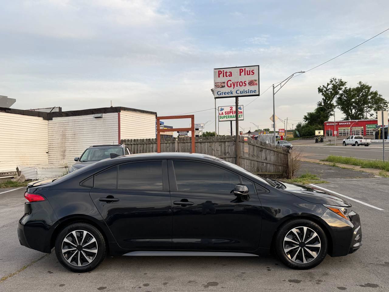 Used 2021 Toyota Corolla SE FWD image 11