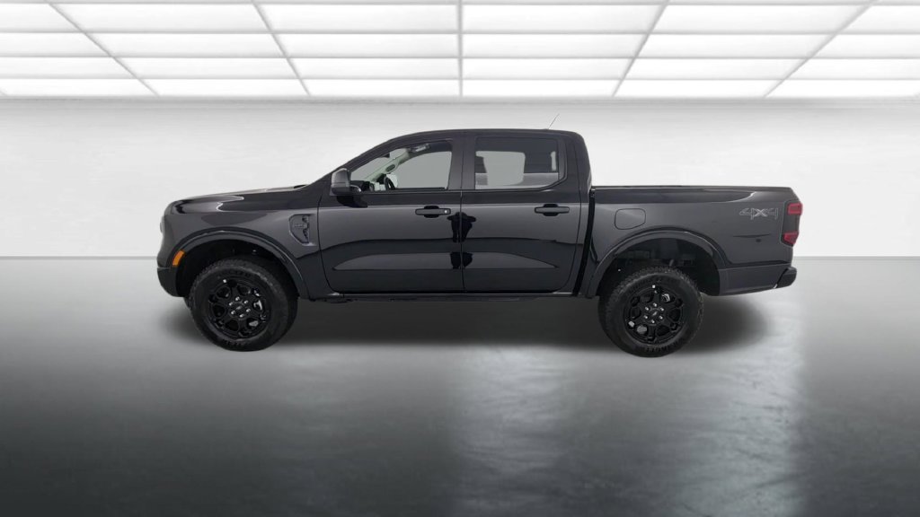 New 2026 Ford Ranger XLT w/ Black Appearance Package AWD/4WD image 4