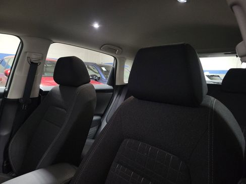 Certified 2023 Honda HR-V LX image 16