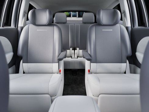 New 2026 Hyundai Ioniq 9 Limited image 12