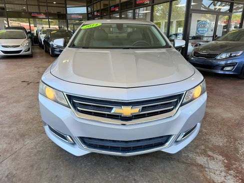 Used 2014 Chevrolet Impala LT w/ Convenience Package image 2