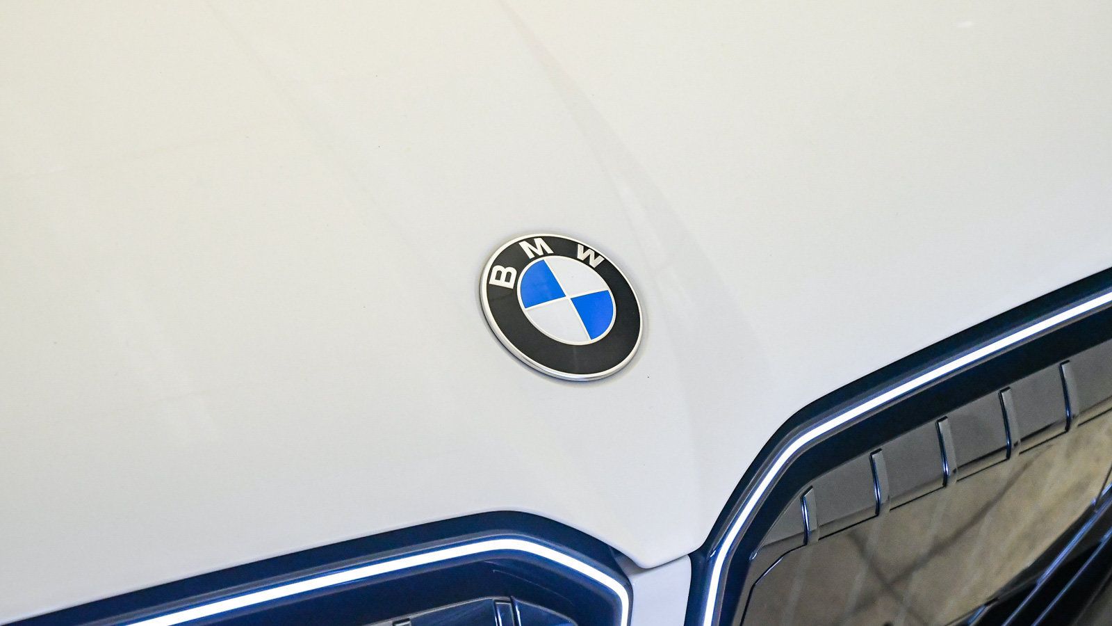 Used 2026 BMW X3 xDrive30i w/ Premium Package AWD/4WD image 7