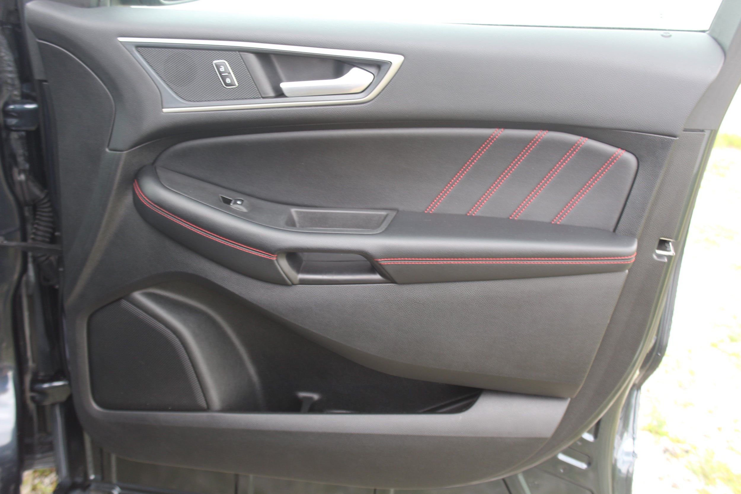 Used 2024 Ford Edge ST-Line AWD/4WD image 25