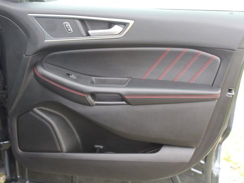 Used 2024 Ford Edge ST-Line AWD/4WD image 25