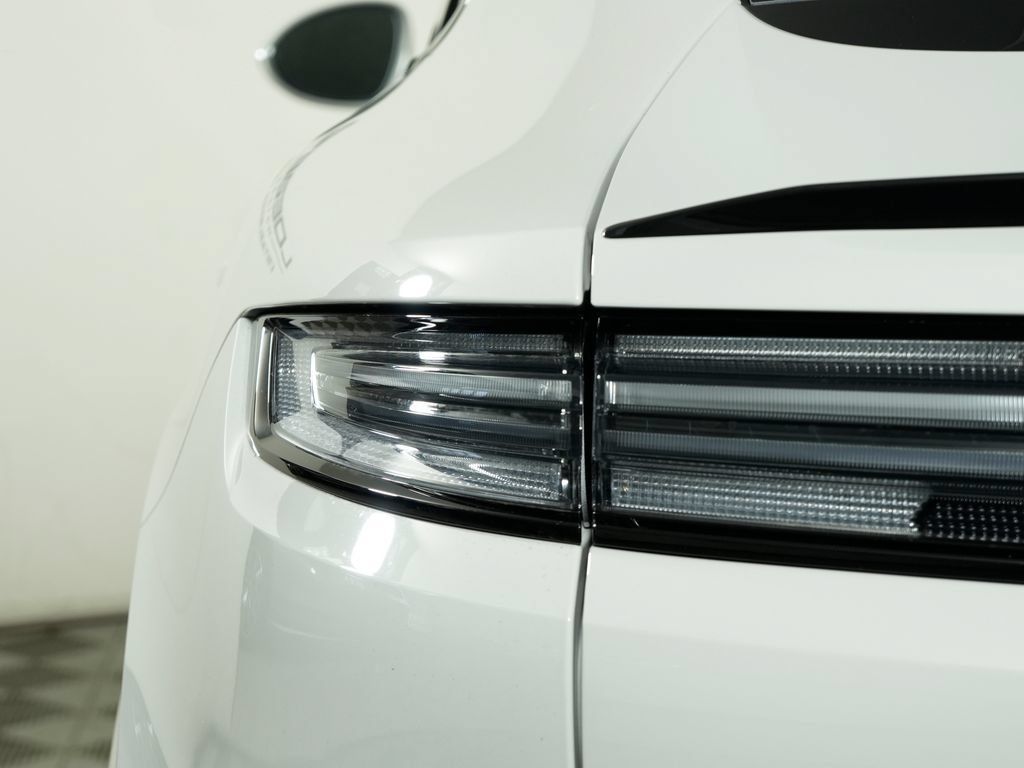 Certified 2026 Porsche Cayenne Coupe AWD/4WD image 12
