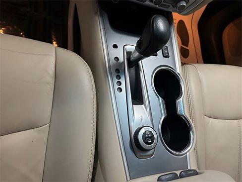 Used 2018 Nissan Pathfinder SL w/ Cargo Package image 18