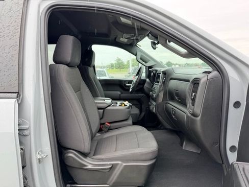 Used 2025 Chevrolet Silverado 2500 Custom w/ Custom Convenience Package AWD/4WD image 11