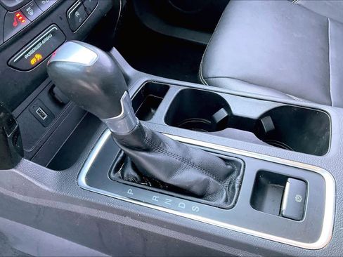 Used 2017 Ford Escape Titanium image 17