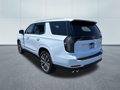 Used 2026 Chevrolet Tahoe High Country RWD image 4