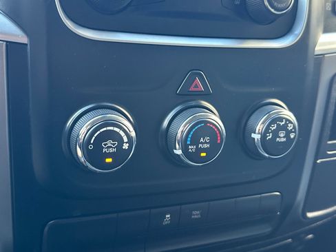 Used 2022 RAM 1500 Classic SLT image 20