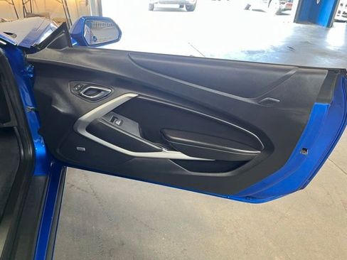 Used 2017 Chevrolet Camaro LT w/ Technology Package RWD image 13