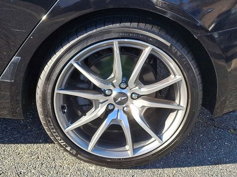 Used 2023 Genesis G70 2.0T image 8