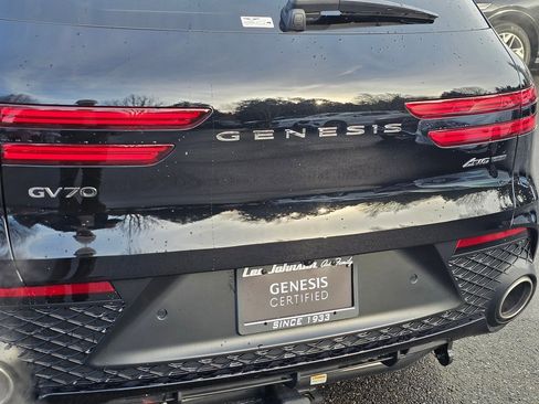 Certified 2025 Genesis GV70 3.5T Sport w/ Sport Prestige Package image 25