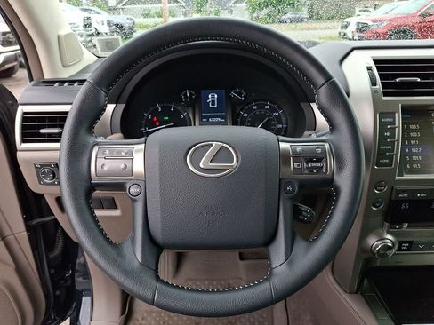 Used 2019 Lexus GX 460 AWD/4WD image 23