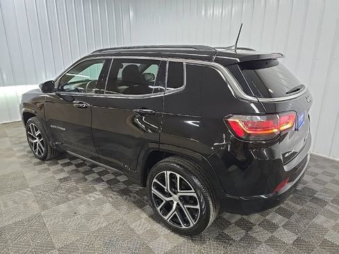Used 2024 Jeep Compass Limited w/ Elite Group AWD/4WD image 9