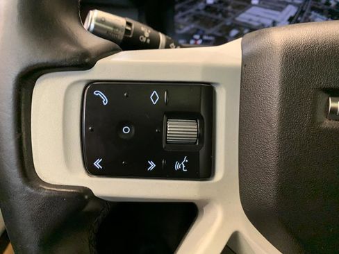Used 2020 Land Rover Defender 110 S AWD/4WD image 23