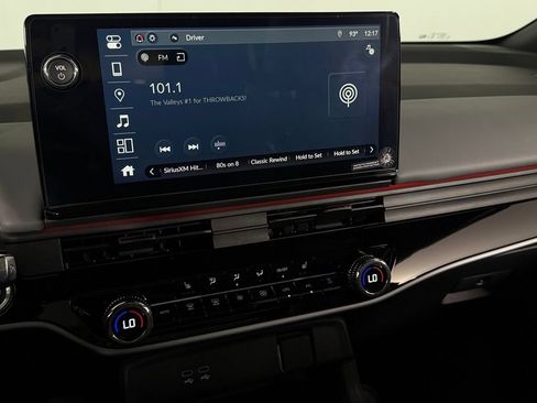 Used 2025 Honda Prologue Touring image 17