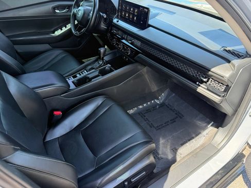 Certified 2024 Honda Accord EX-L image 30